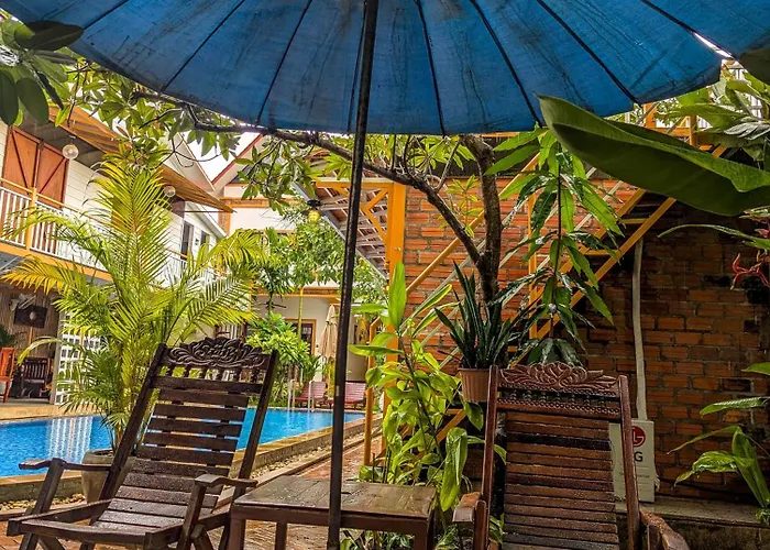 ホテル Travellers シェムリアップ
